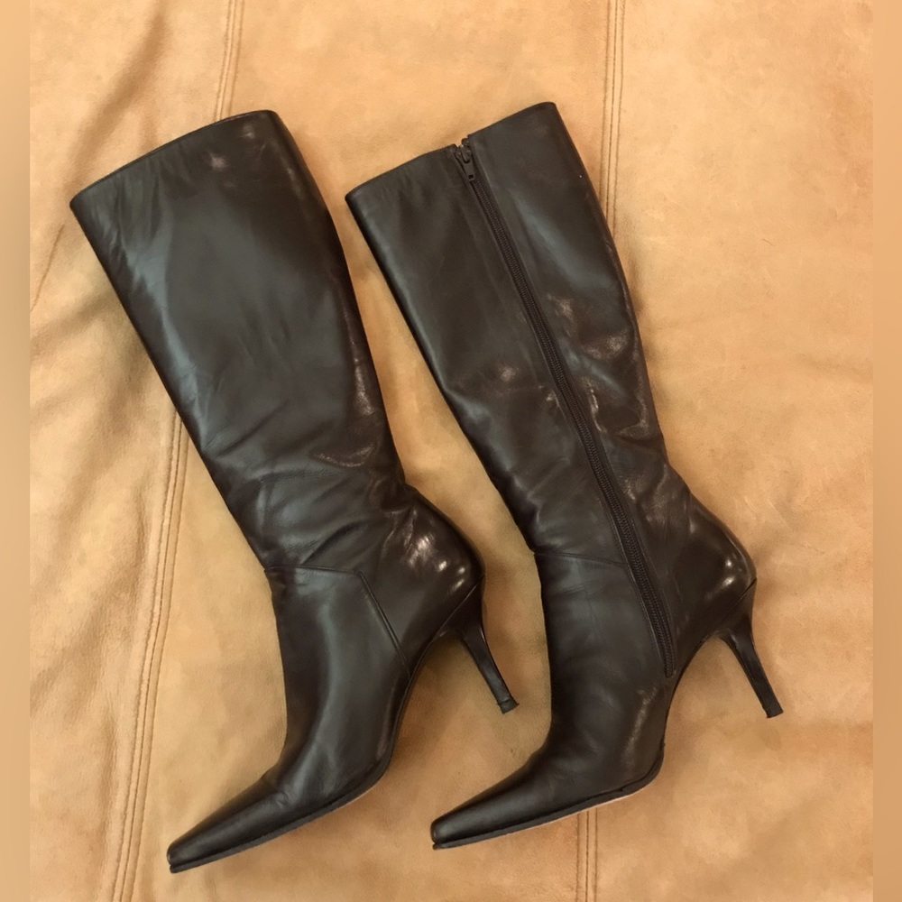 Stuart Weitzman Brown Boots 6